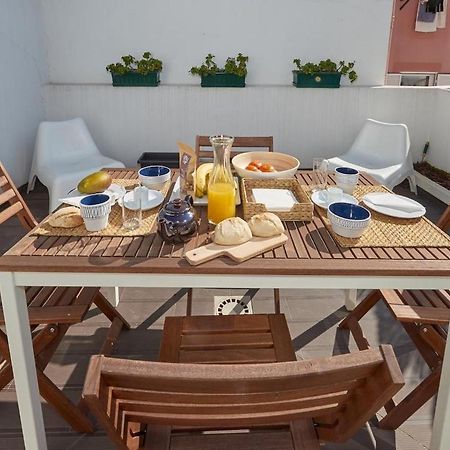 Modern 2 Bedroom Apartment In Estrela With Outside Terrace! Amazing For Families, Couples, Friends Lisboa Exterior foto